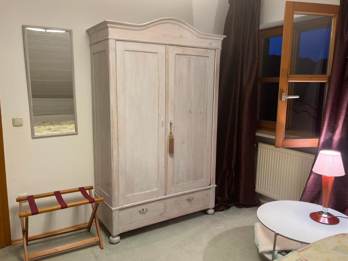Zimmer Zum Wohlfuehlen Eching  外观 照片